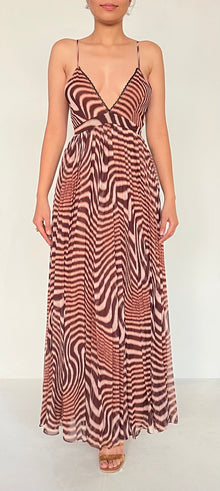 Rococo Sand | Strappy Long Dress | Black/Off-White