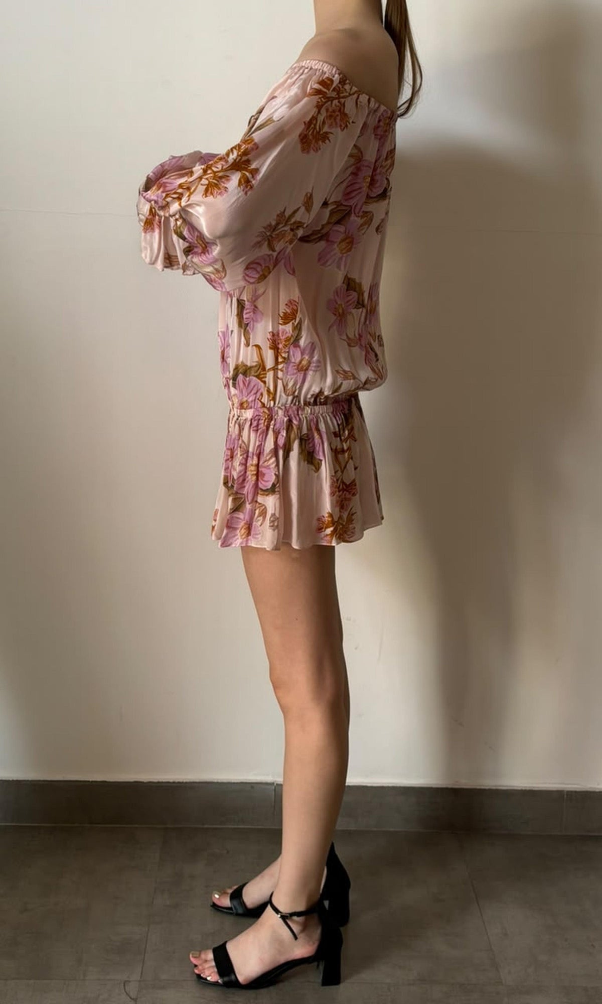 Rococo Sand | Inv Viscose Natural Crepe Off Shoulder Short Dress | Light Pink