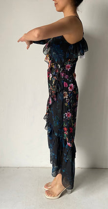 Rococo Sand | One Shoulder Midi Dress | Black
