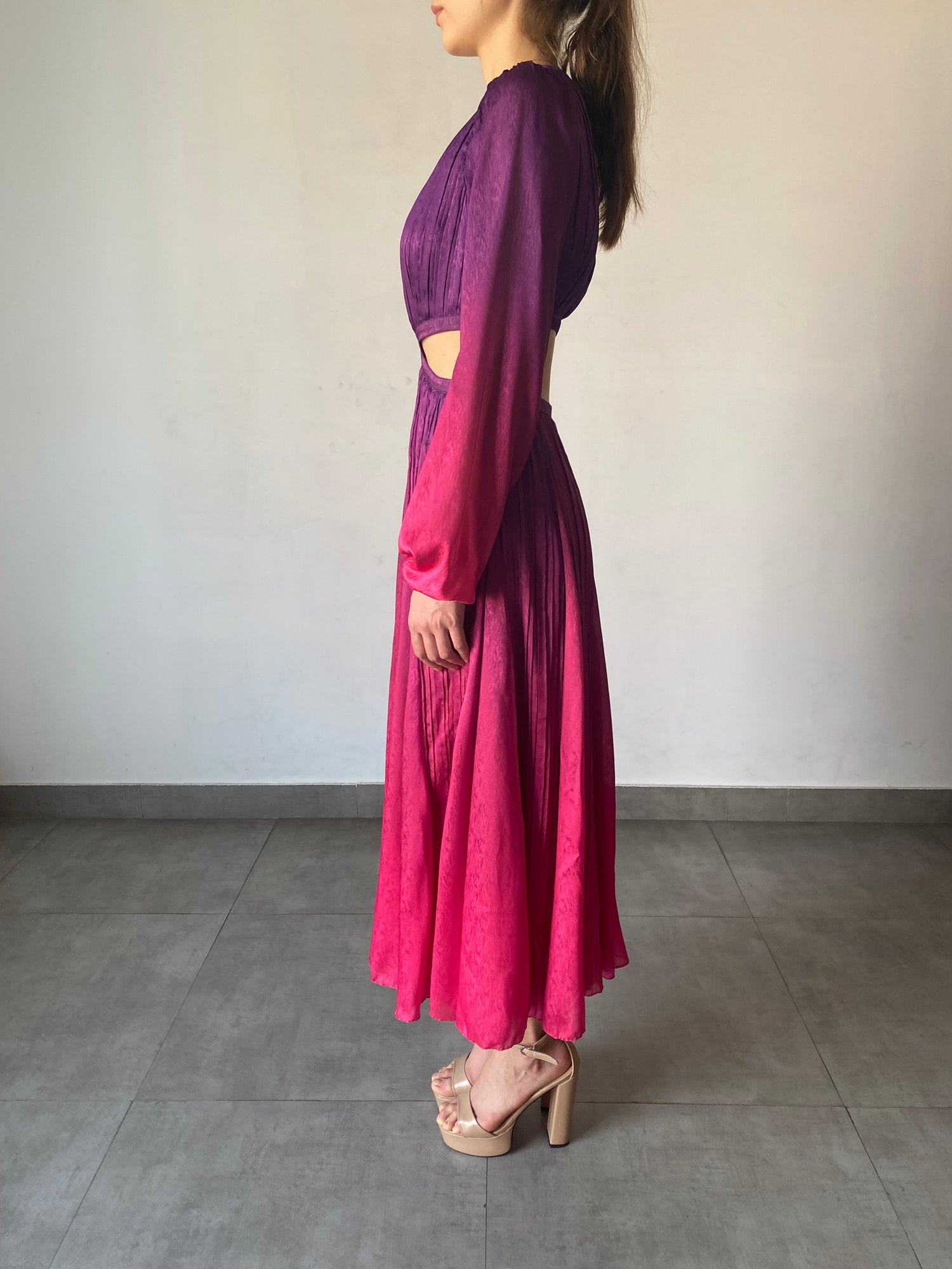 Rococo Sand | Paige High-Neck Side Zipper Regular Fit Long Dress | Pink/Purple Ombre
