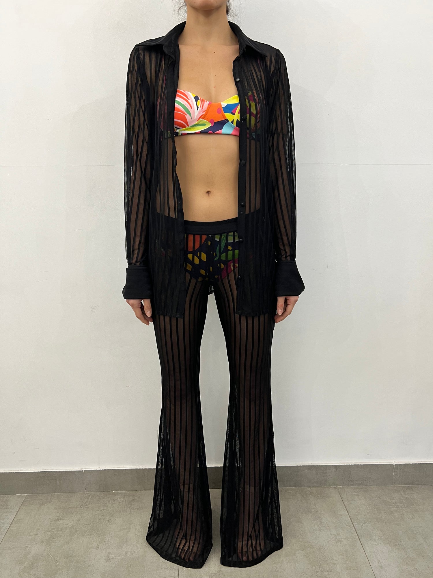 Rococo Sand | Plum Pant | Black