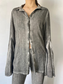 Rococo Sand | River Shirt | Grey