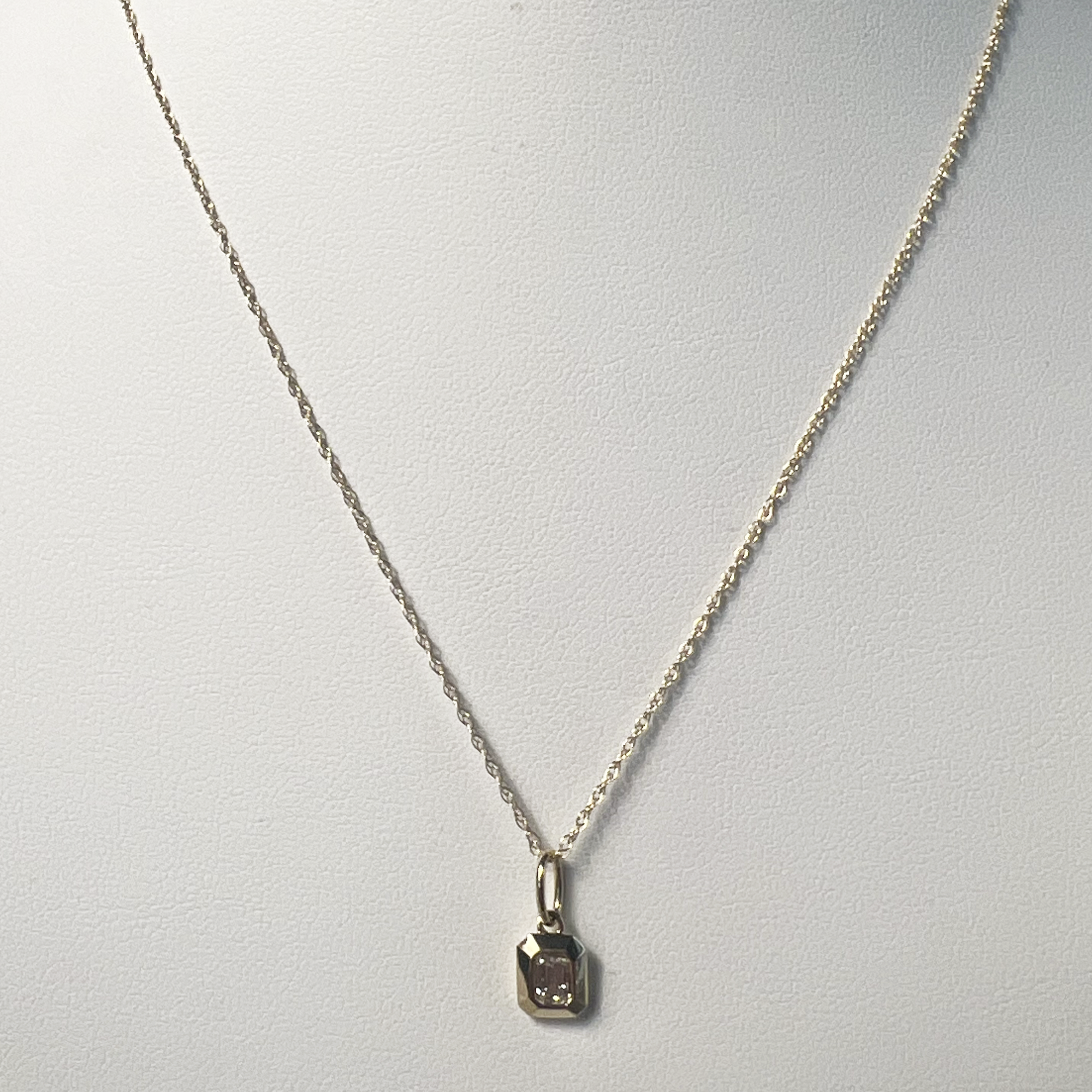 Emerald-cut Diamond Tag Necklace | 14K Yellow Gold | 0.20 CTW (Approx) White Diamond