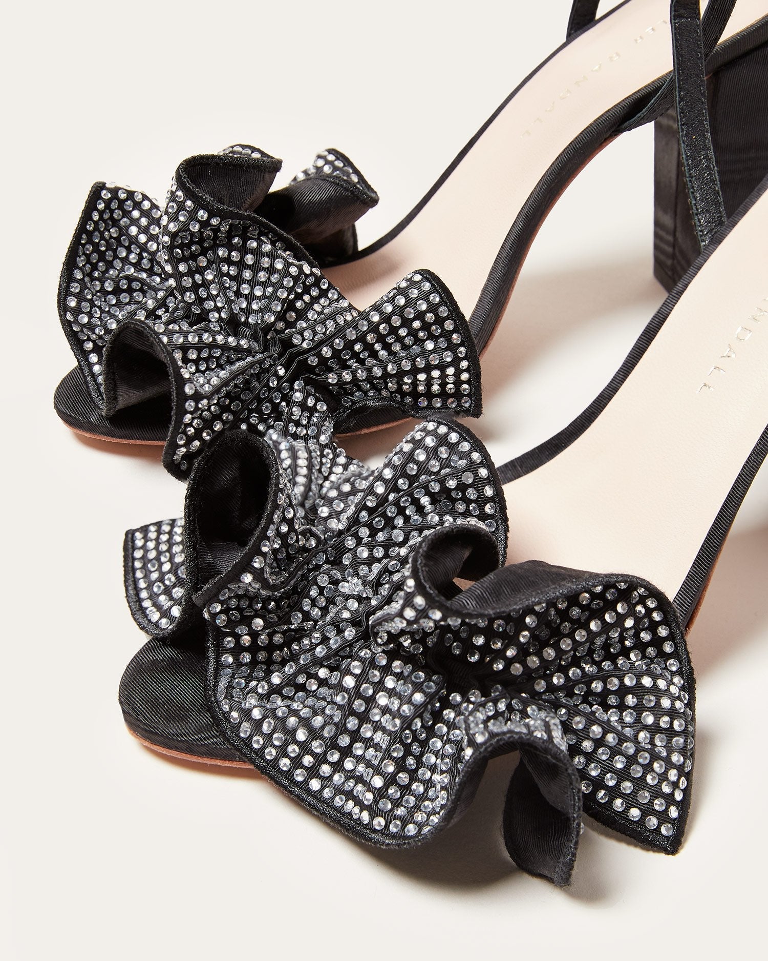 Color:Diamante