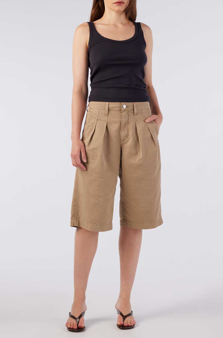 AMO Denim | Sharon Bermuda in Sand