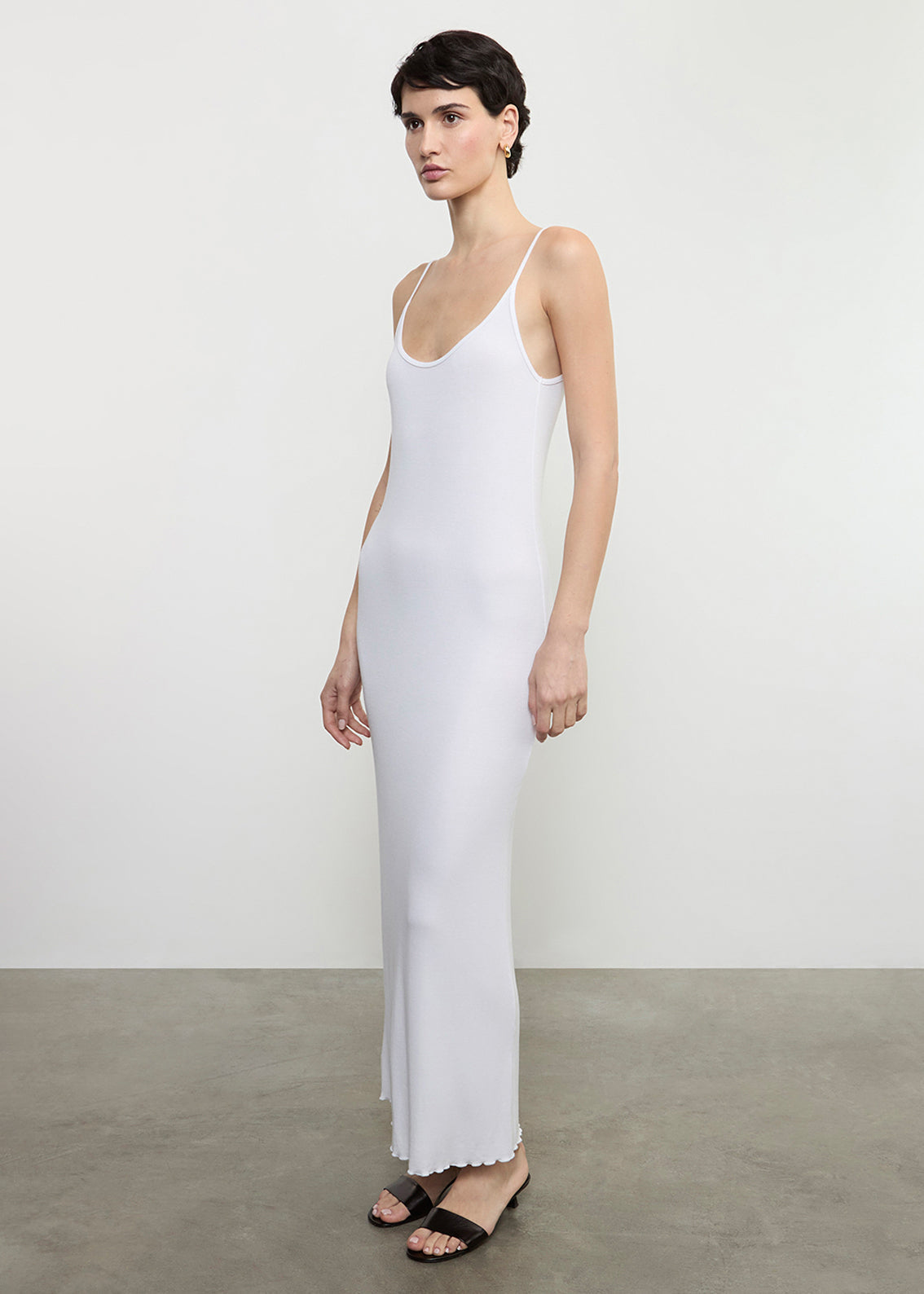Silk Rib Lettuce Edge Dress | White