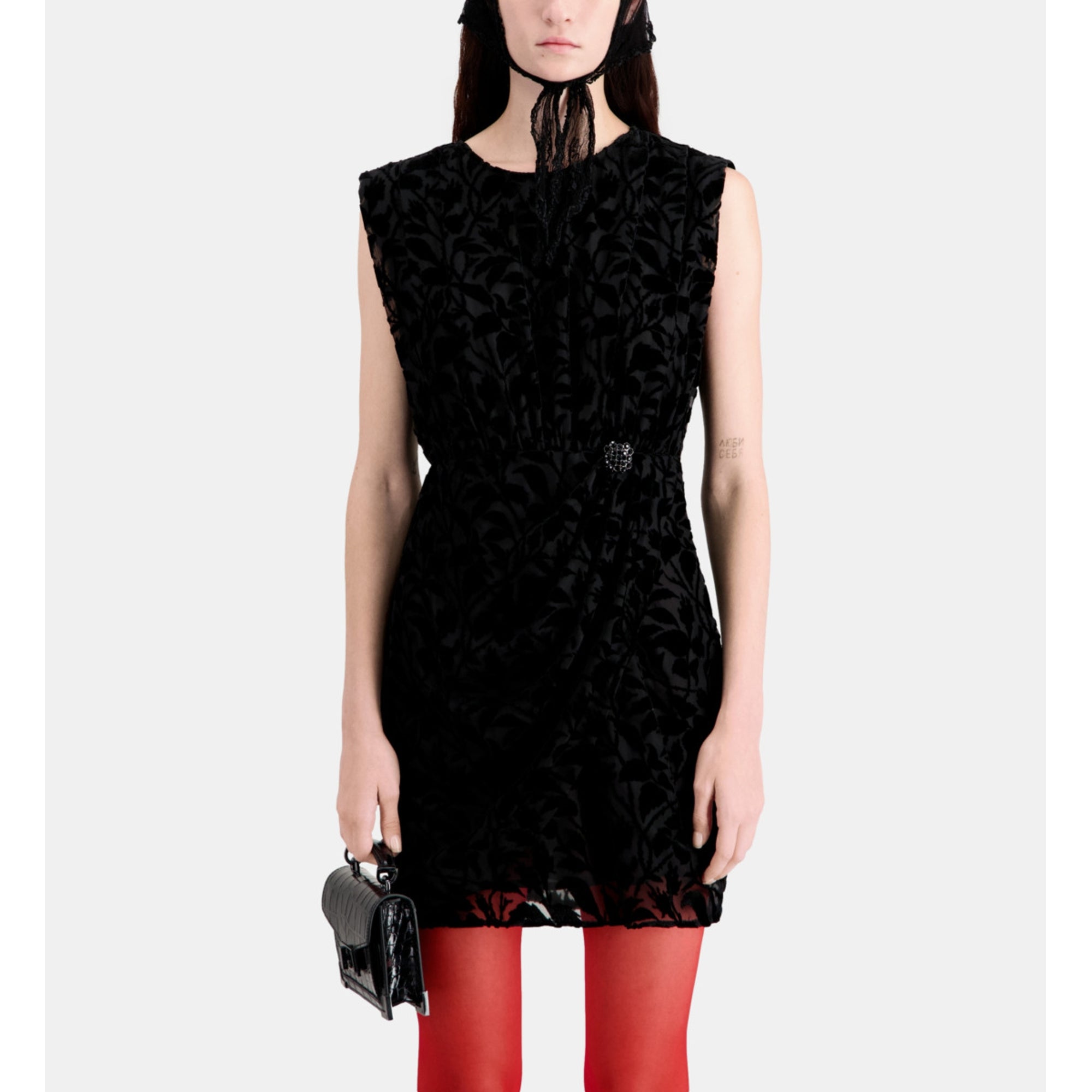 Short Devoré Velvet Dress | Women | Black