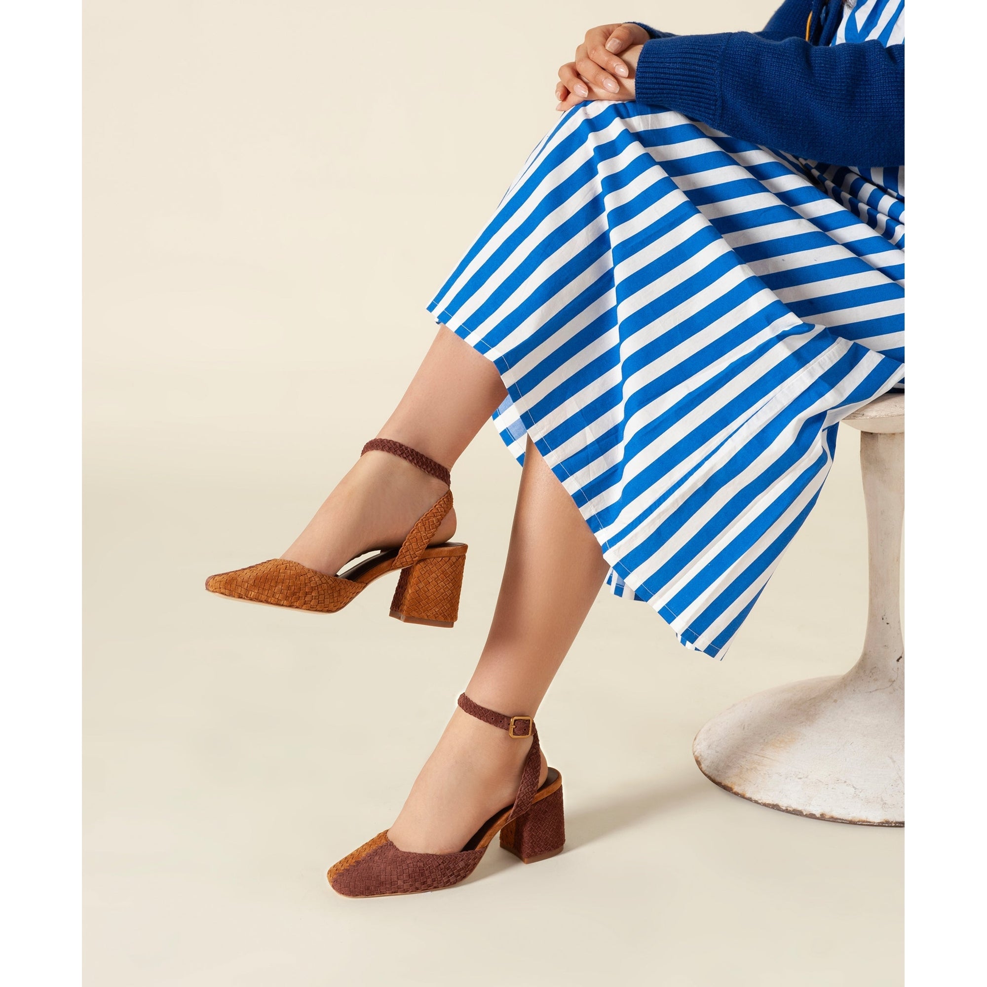 Toni Classy Woven Block Heel | Mocha