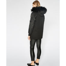 Twin-Fabric Parka | Women | Black