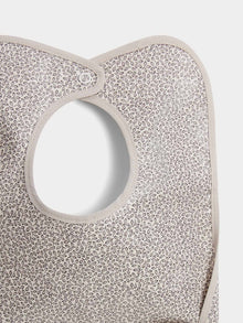 Boy | Clip Bib With Foliage Print | Light Grey