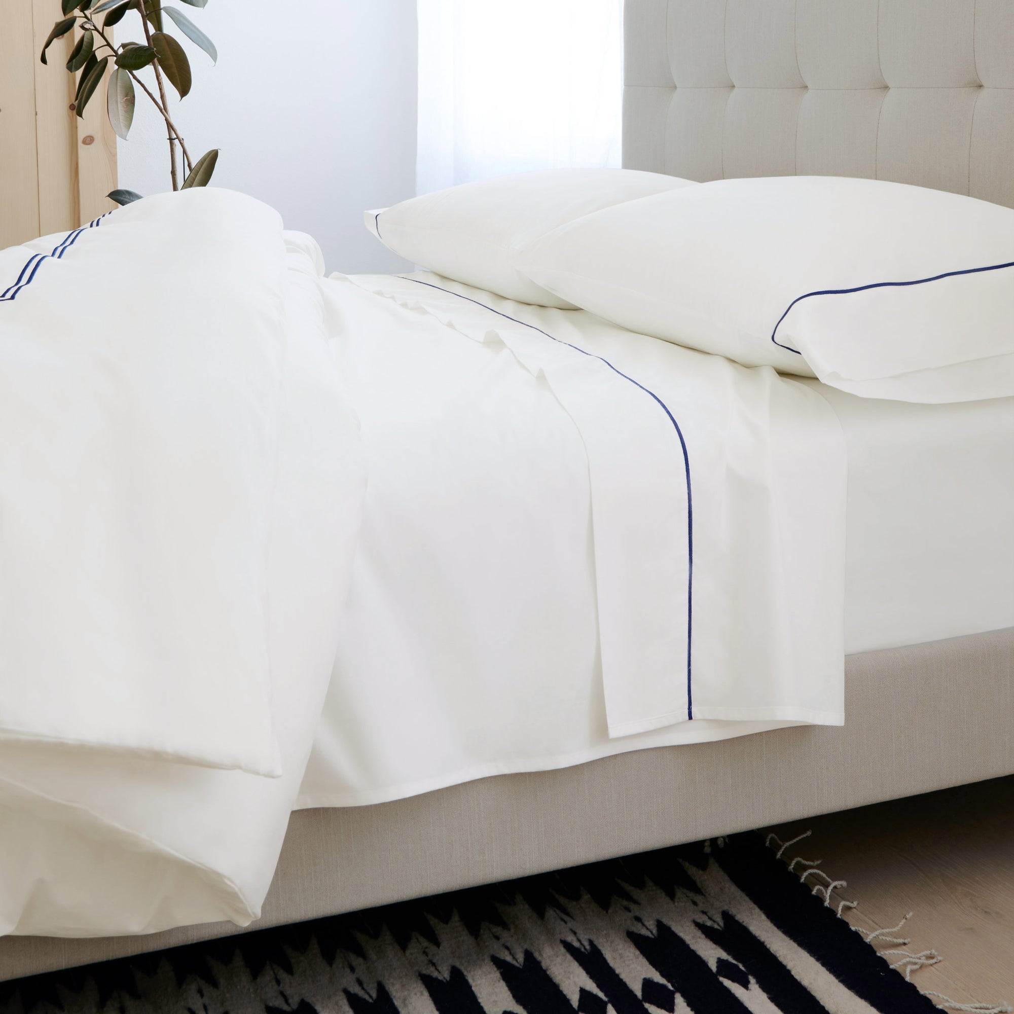 Crisp Australian Percale Sheet Set | Twin | White/Navy
