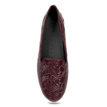 Betunia Casual Loafer | Merlot Faux Crinkle Patent