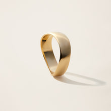Womens | Curved Ring | 14K Solid Yellow Gold