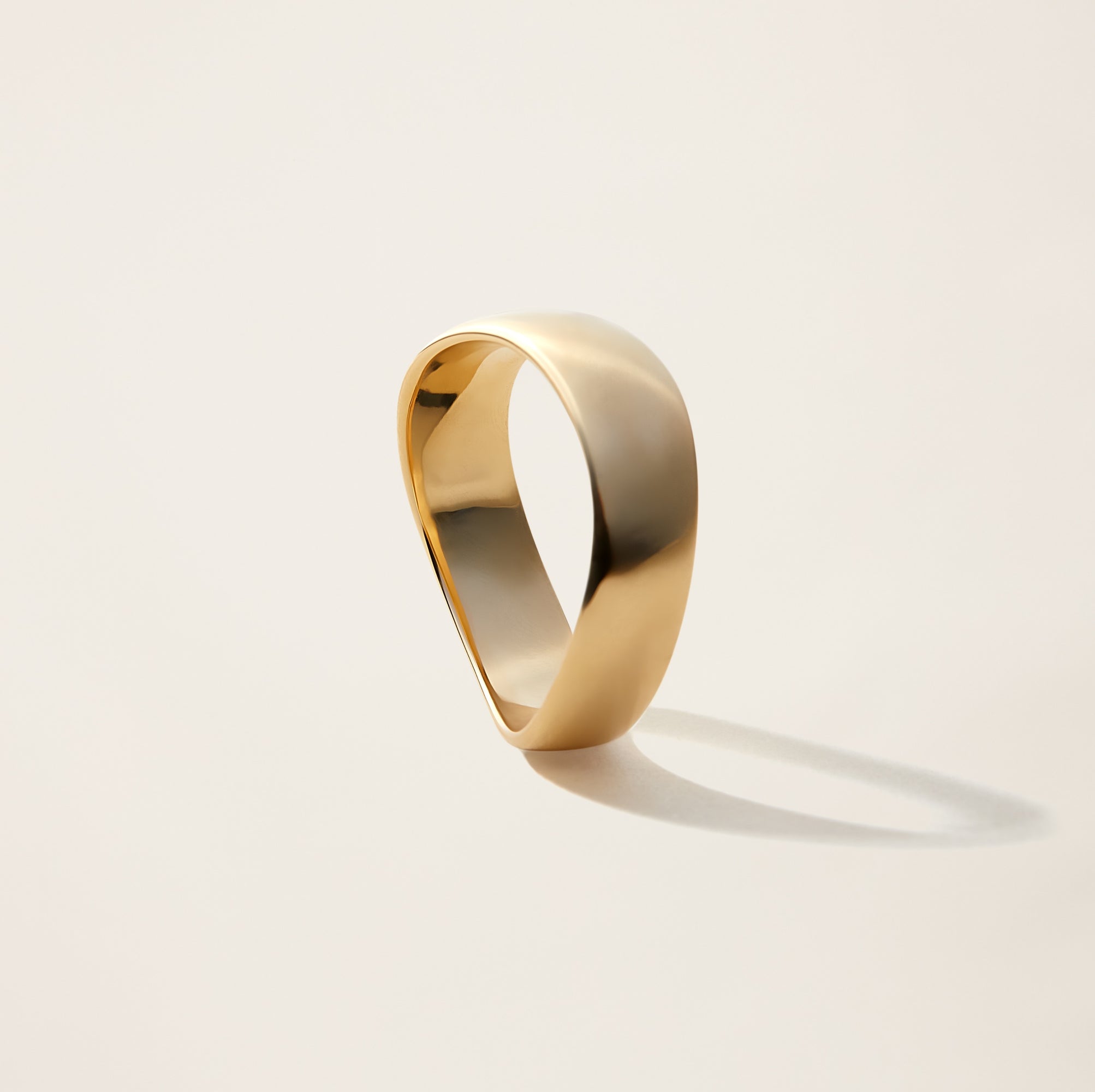Womens | Curved Ring | 14K Solid Yellow Gold