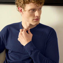 Mens | Matthias Featherlight Crewneck | Navy