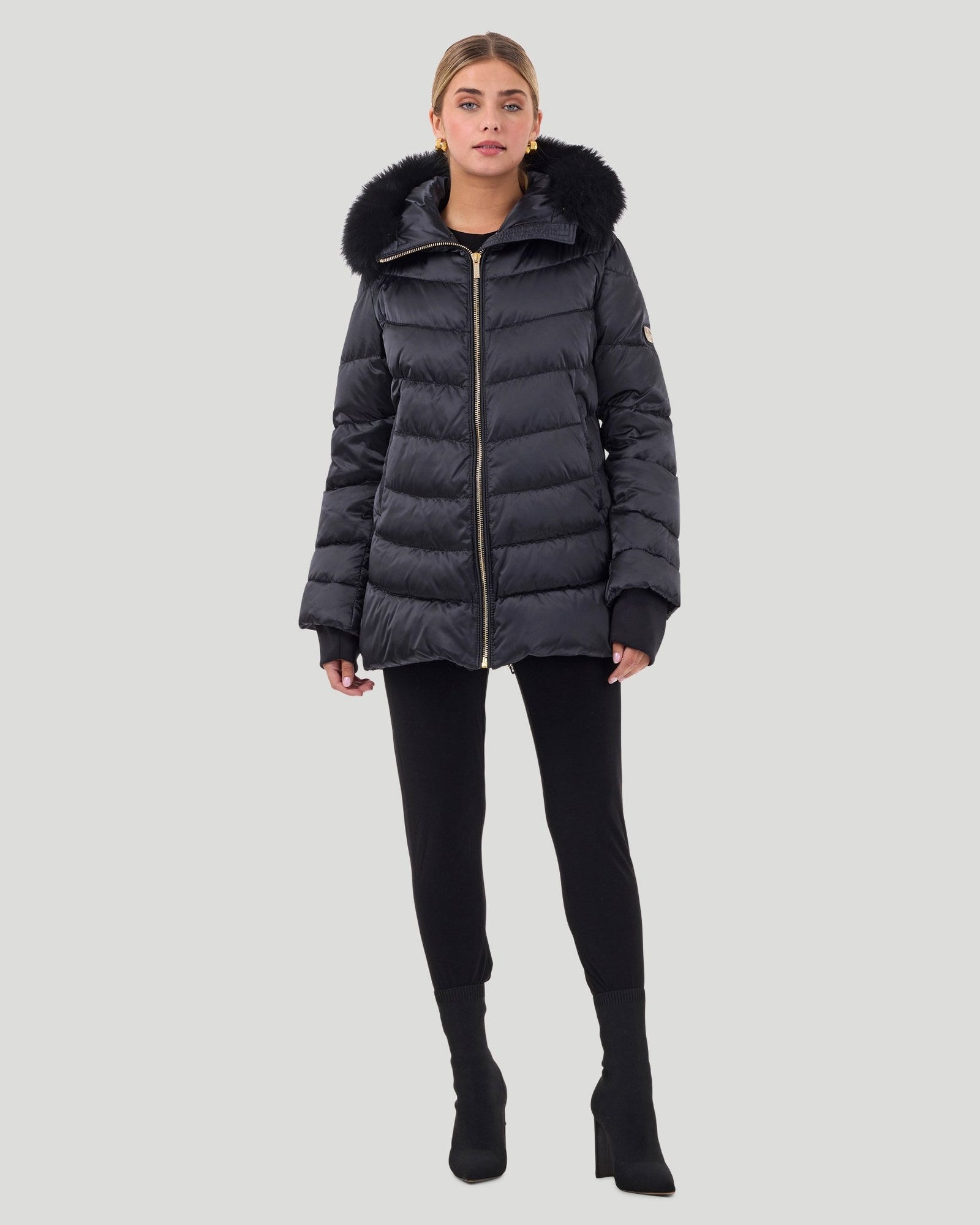 Après-Ski Jacket With Detachable Toscana Shearling Lamb Hood Trim | Women | Black x Black (V4)