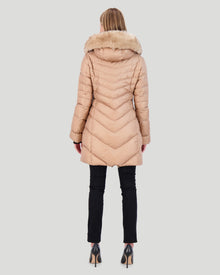 Après-Ski Jacket With Detachable Toscana Shearling Lamb Hood Trim | Women | Camel x Whiskey (V3)