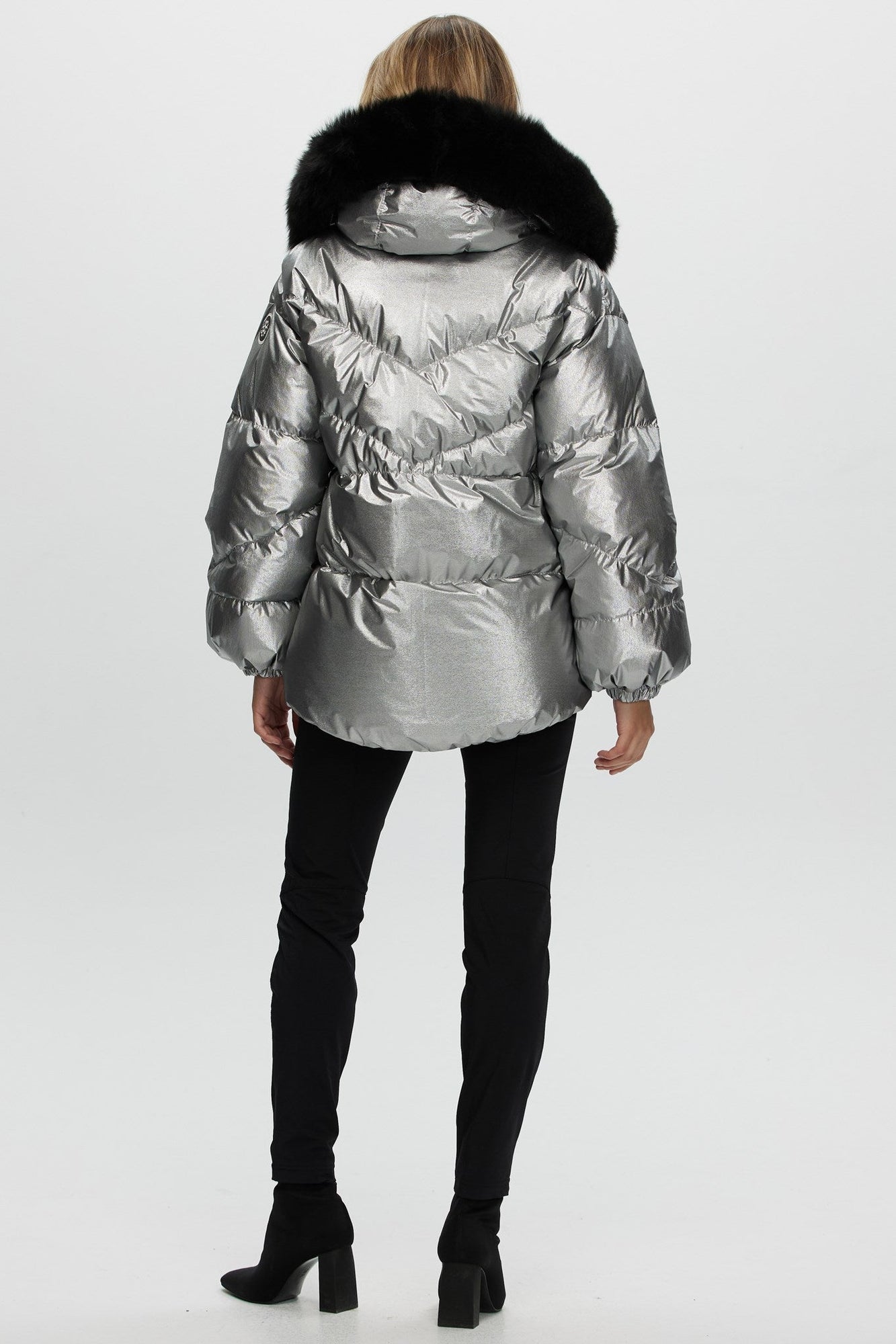 Après-Ski Jacket With Detachable Toscana Shearling Lamb Hood Trim | Women | Silver x Black