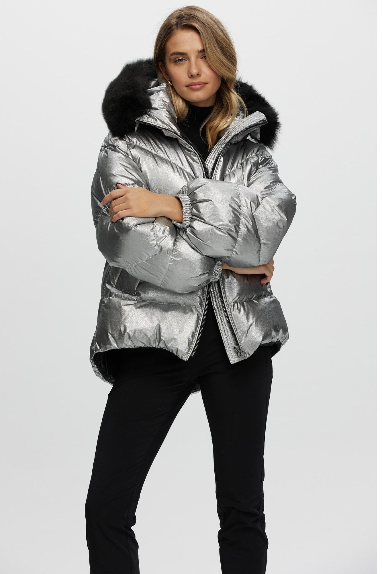 Après-Ski Jacket With Detachable Toscana Shearling Lamb Hood Trim | Women | Silver x Black