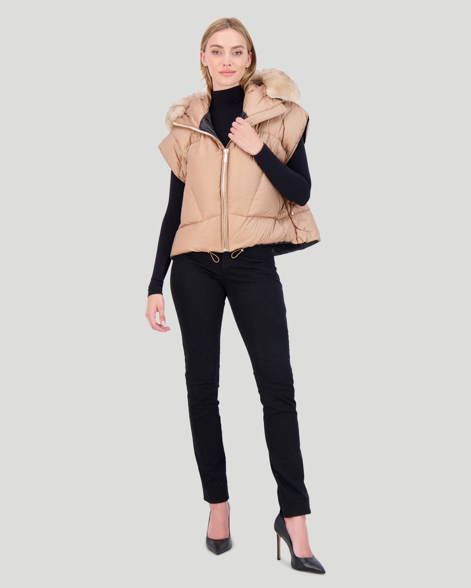 Après-Ski Vest With Detachable Toscana Shearling Lamb Hood Trim | Women | Camel x Whiskey