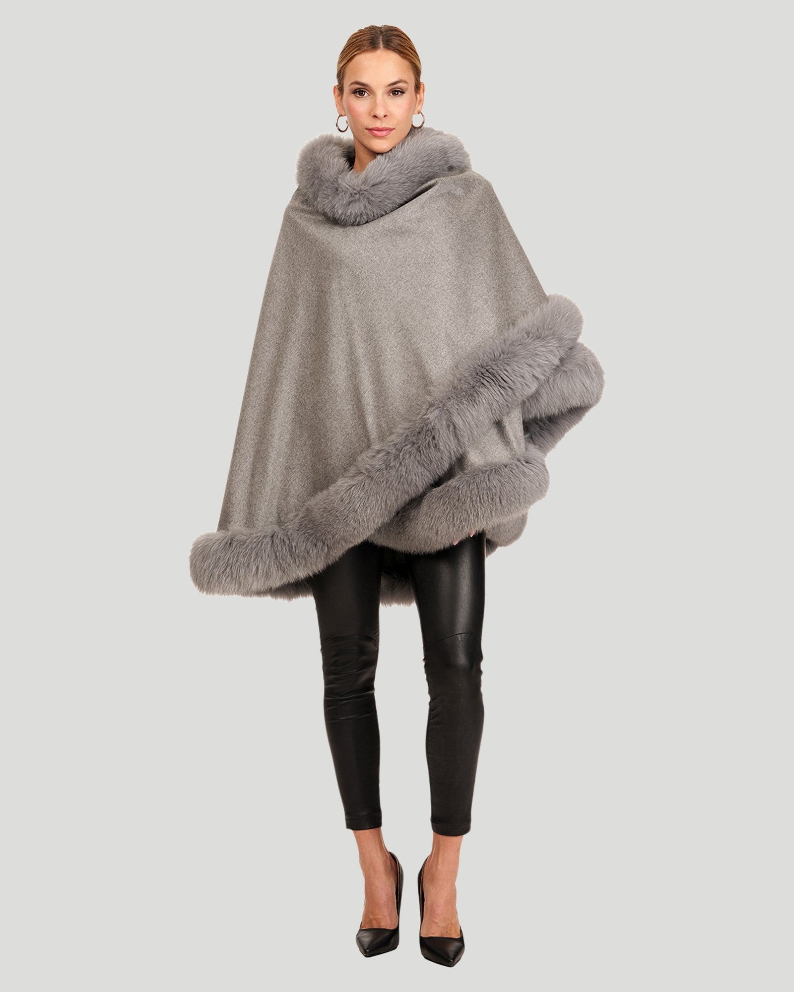 Cashmere Cape With Fox Trim | Women | Light Gray