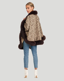 Cashmere Caplet With Fox Trim | Women | Brown Animal Print