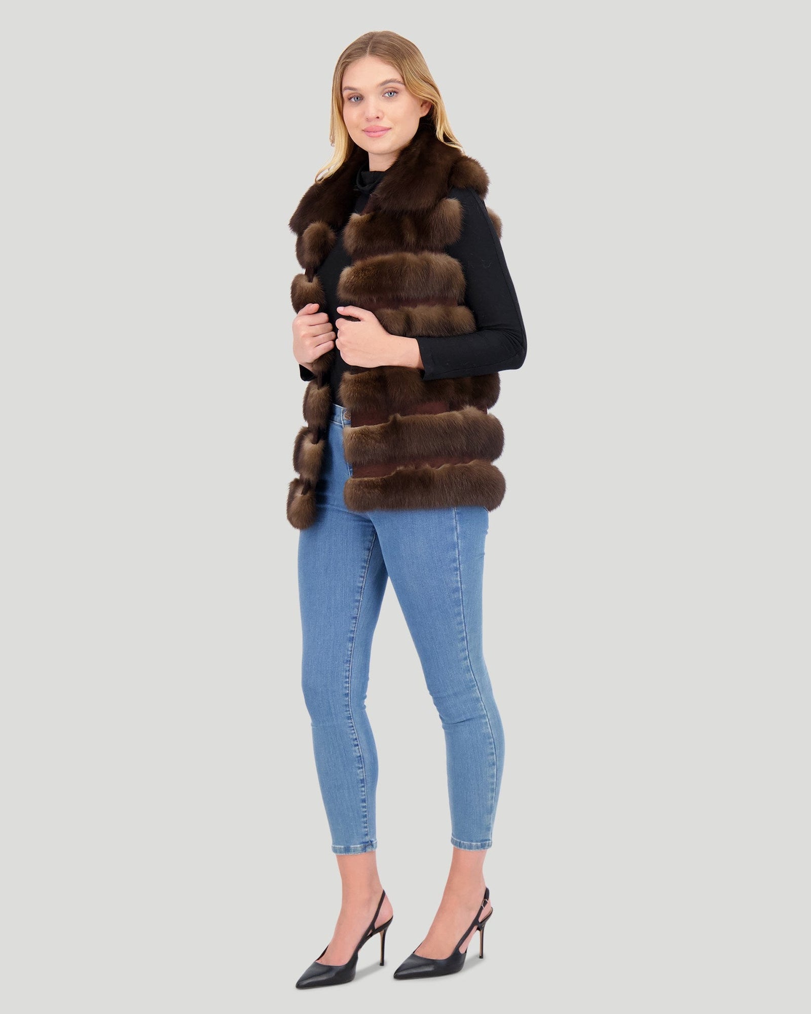 Horizontal Sable Vest With Wing Collar | Women | Natural