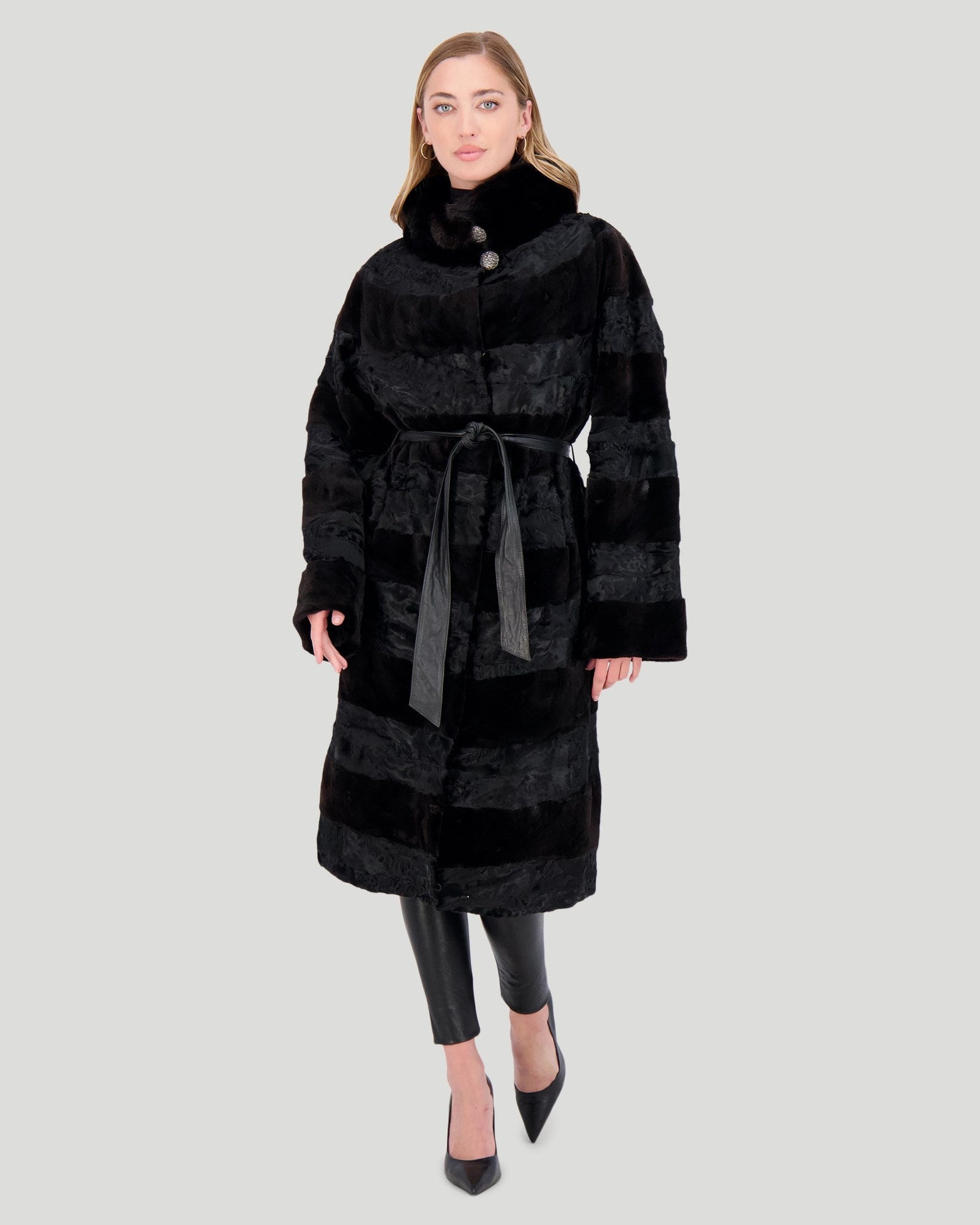 Lamb And Mink Sections Short Coat | Women | Black (V1)