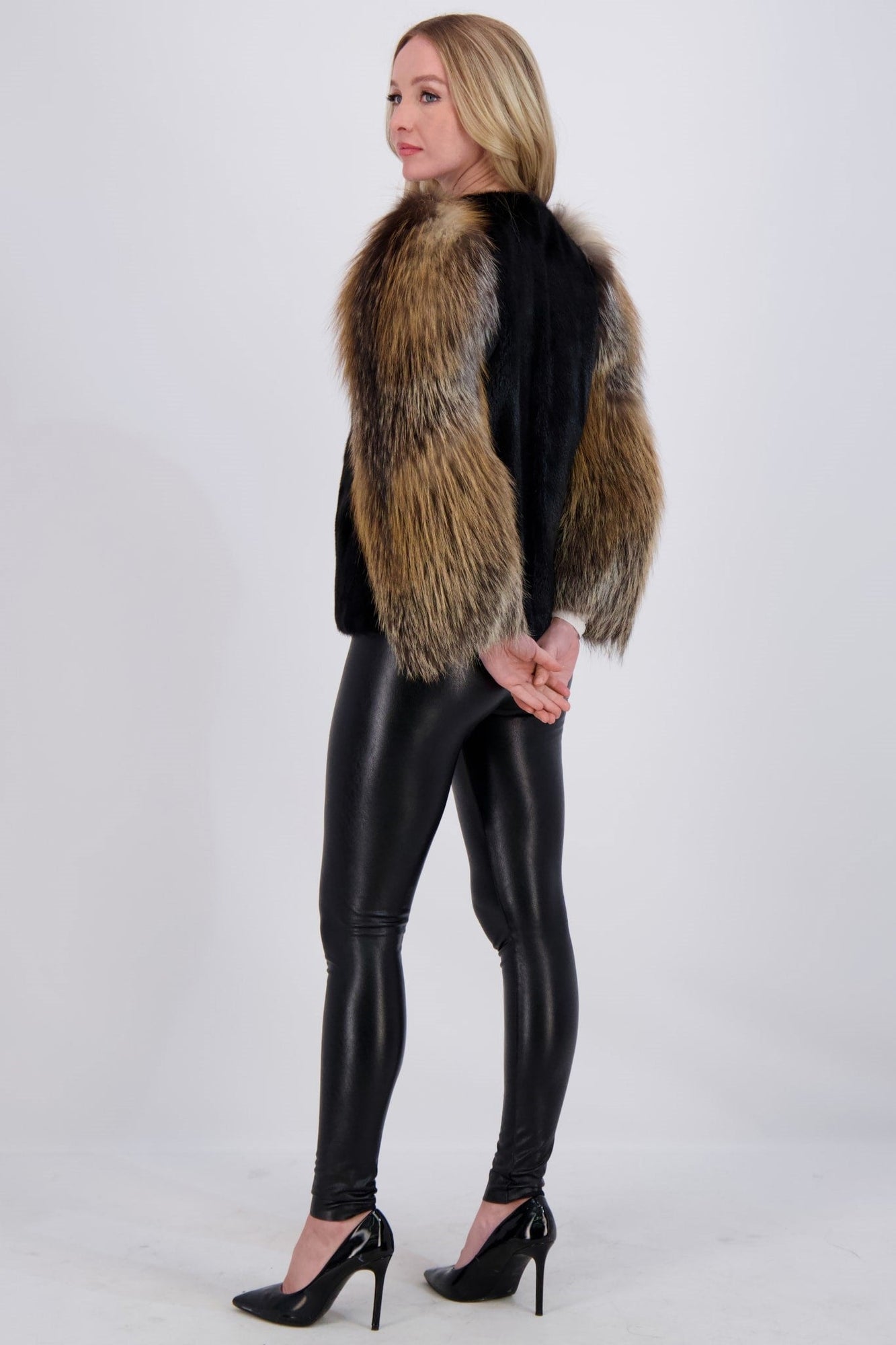 Mink Jacket With Fo Sleeves | Women | Black x Goldcross Fox