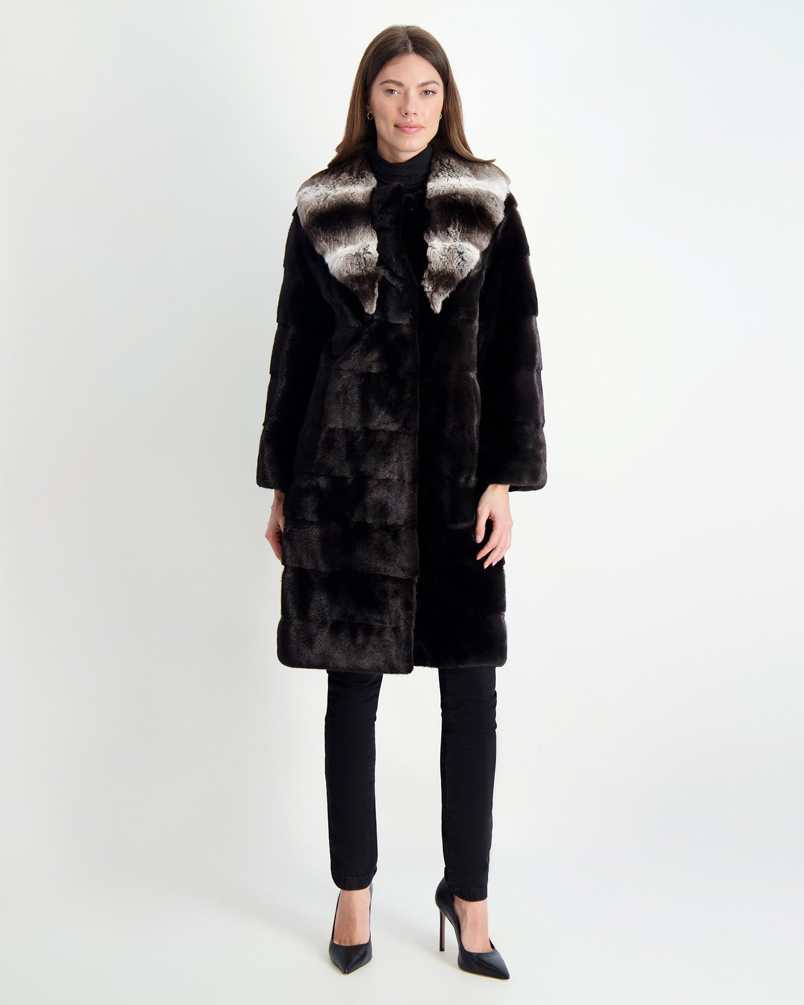 Mink Short Coat Chinchilla Collar | Women | Blackglama