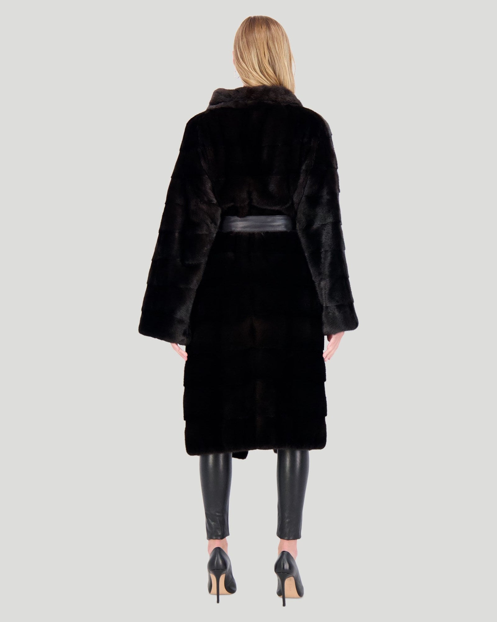 Mink Short Coat | Women | Black (V5)