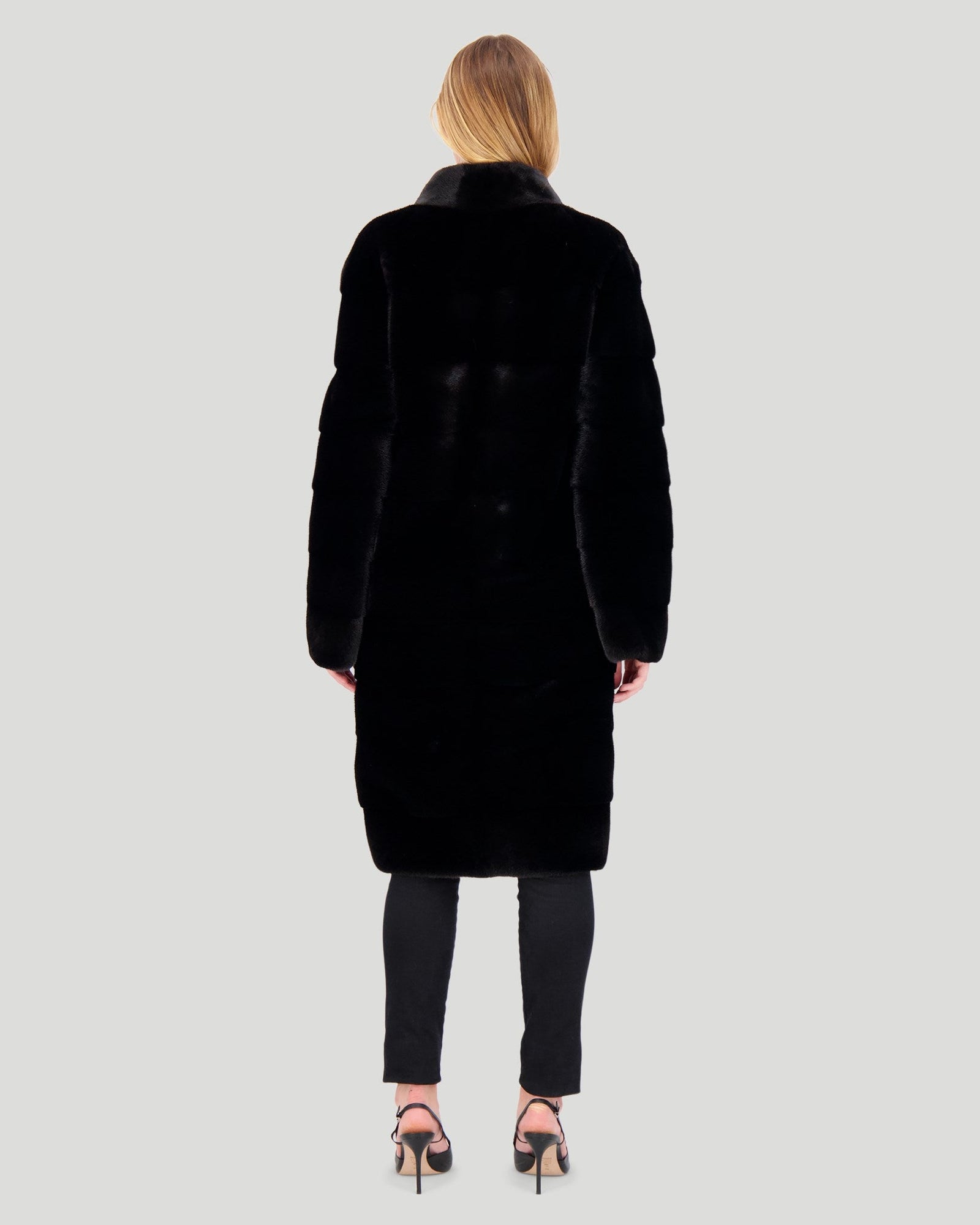 Mink Short Coat | Women | Blackglama (V2)