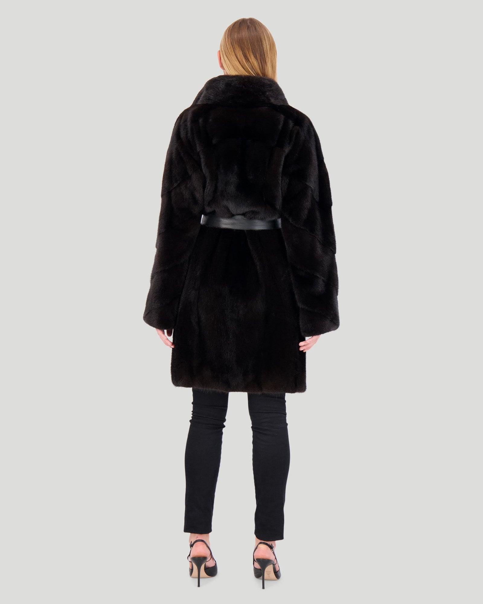 Mink Short Coat With Leather Belt | Women | Black