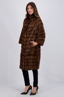 Mink Short Coat With Sable Collar | Women | Brown