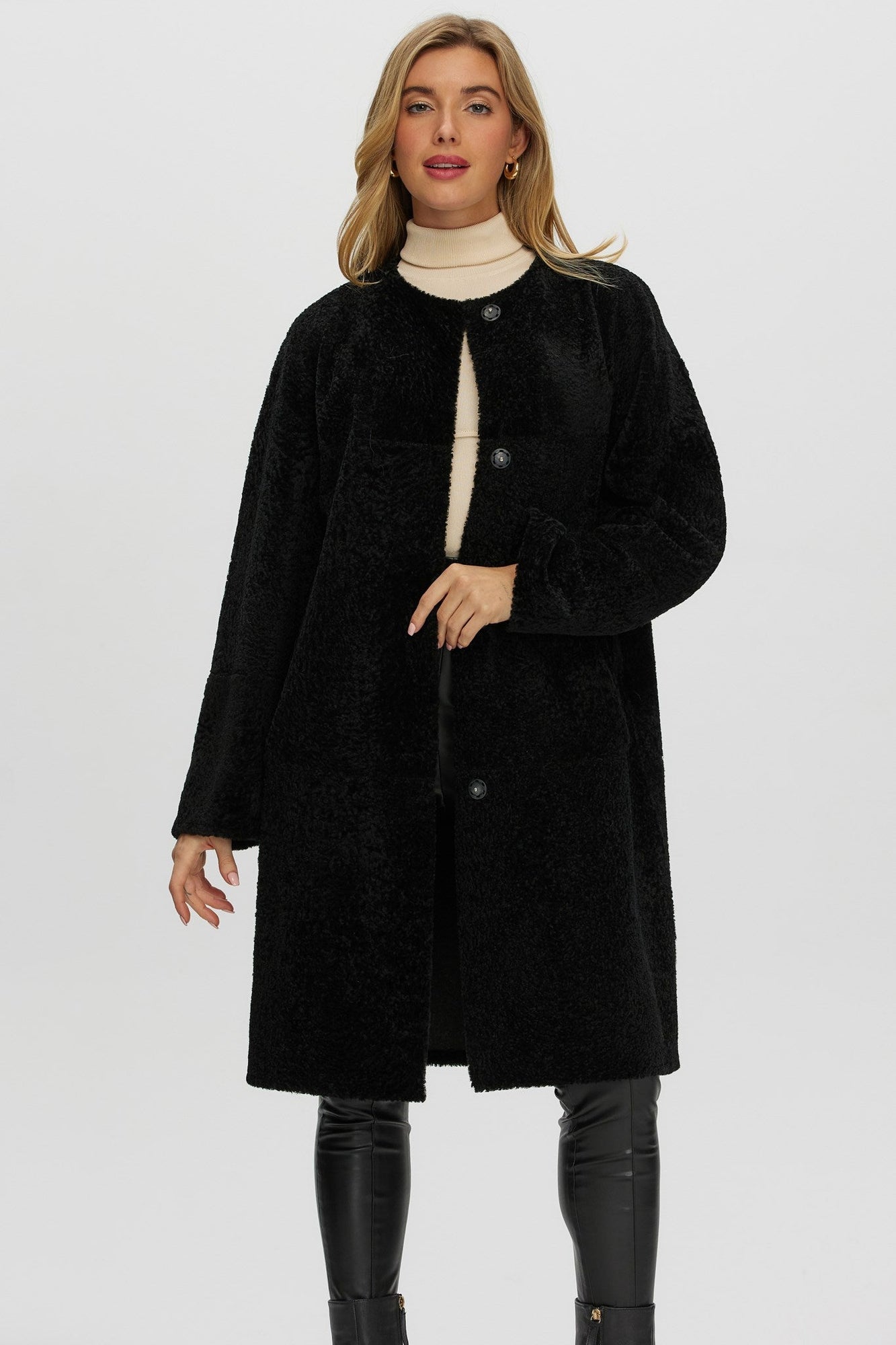 Reversible Shearling Lamb Short Coat | Women | Black