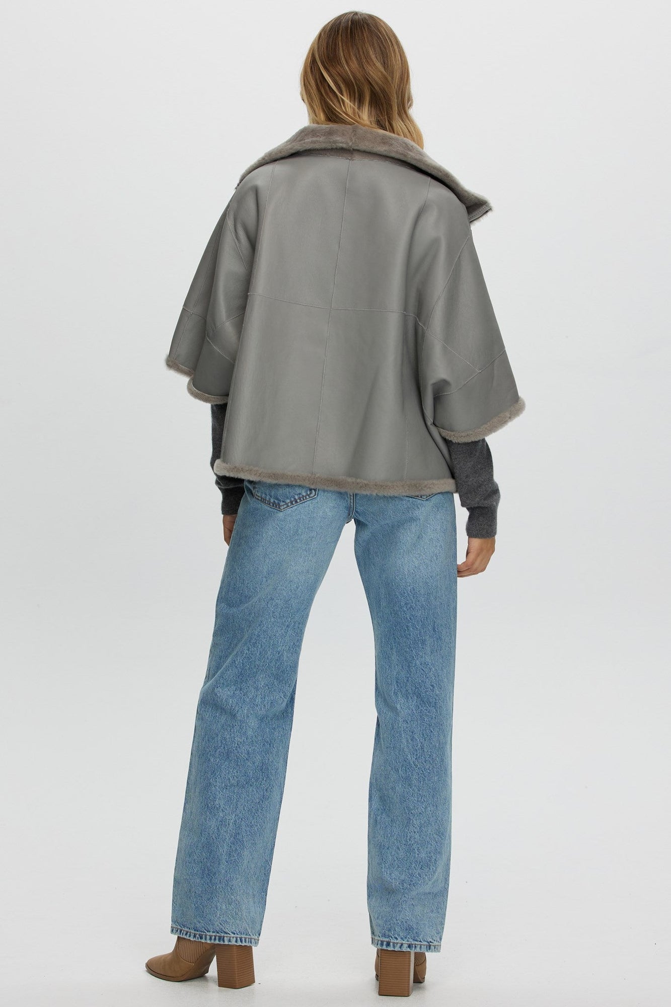 Reversible Shearling Lamb Short Sleeve Zip Cape | Women | Gray