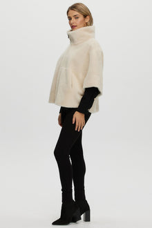 Reversible Shearling Lamb Short Sleeve Zip Cape | Women | Cream