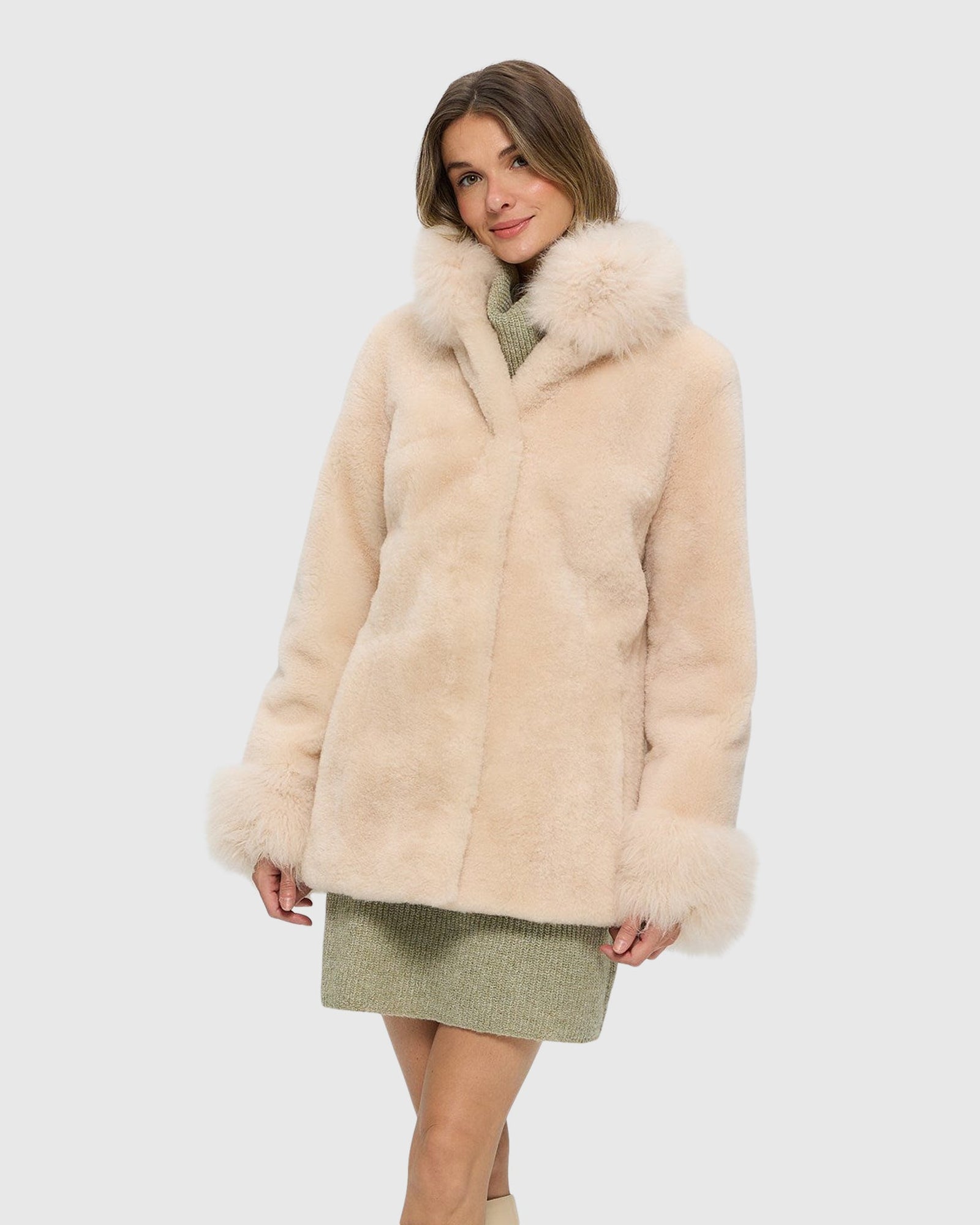 Sheared Select Cashmere Goat Jacket With Select Cashmere Goat Collar And Cuffs | Light Beige