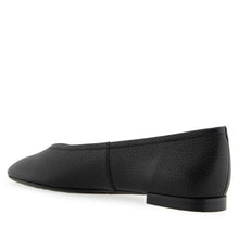 Amelie Casual Flat | Black Pebbled Leather