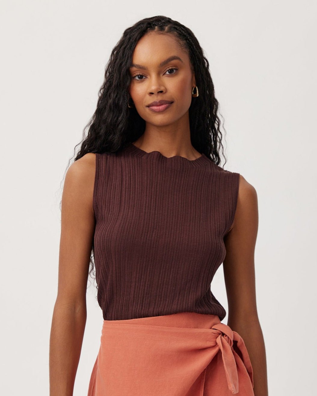 Texture Ribbed Mock Neck Top | Casablanca Brown