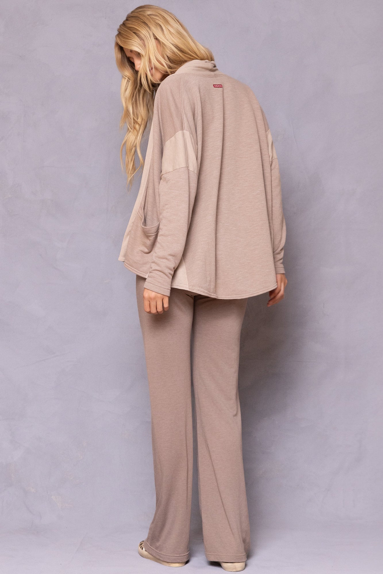 Women | Striated Slouchy Cardigan | Woodsmoke