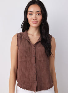 Two Pocket Capri Button Down | Java