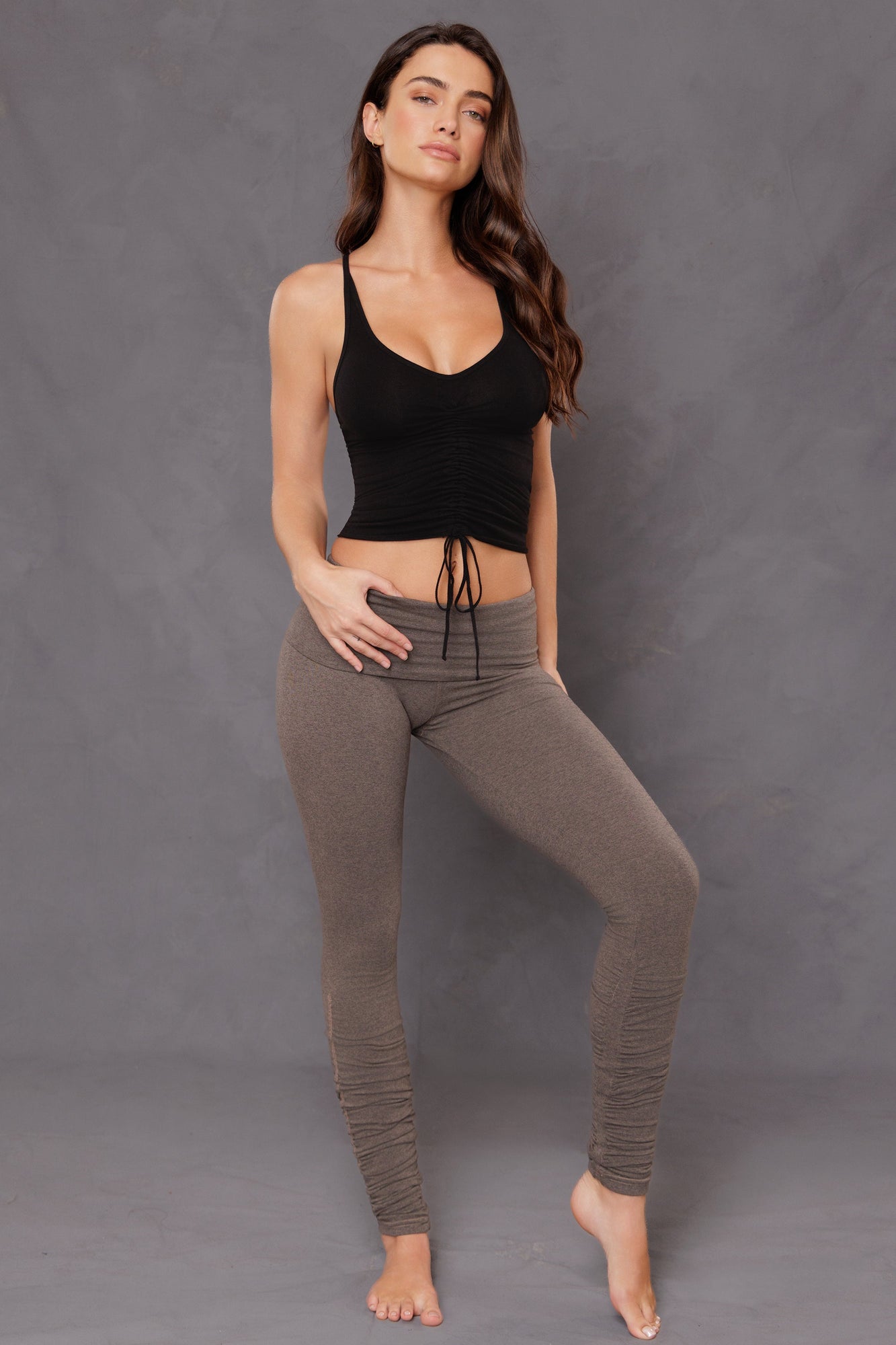 Women | Contour Rolldown Side Ruched Legging | Charcoal/Woodsmoke