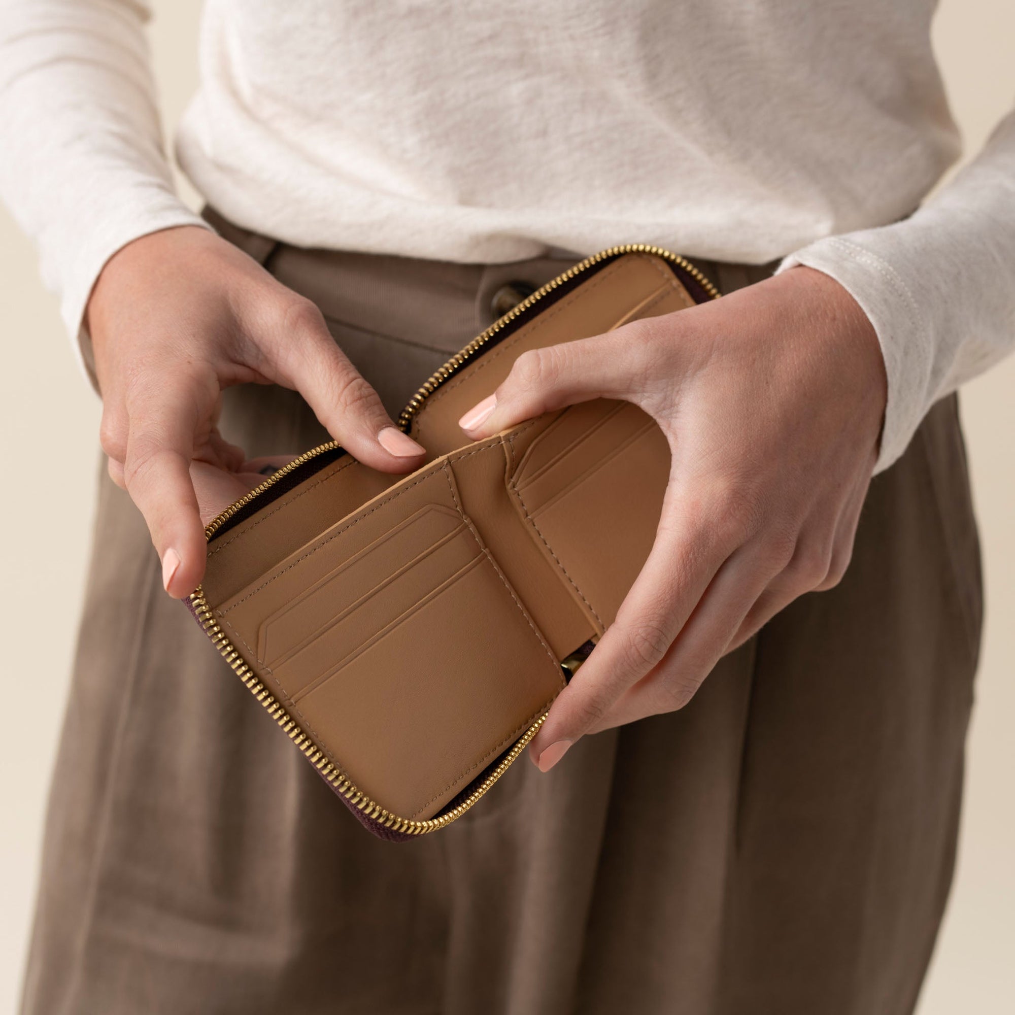 Unisex | Remi Zip Wallet | Caramel