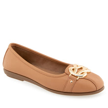 Big-Bet Casual Flat | Natural Faux Calf