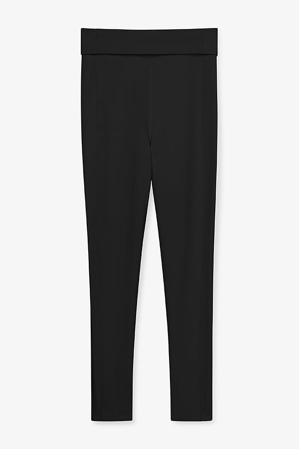 Packshot image of the stella legging in black | Still | Exclude
